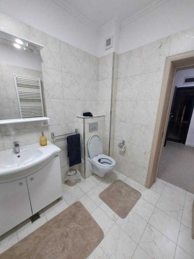 Appartement Faleza Nord apartament de lux nou pe malul marii à Constanţa Extérieur photo